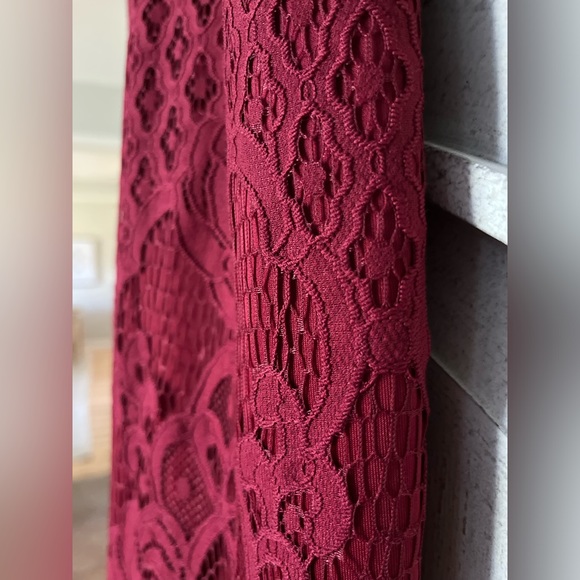 Reyna Dress in Red One Of A Kind Lace Midi Dress Size 2 - Picture 5 of 11